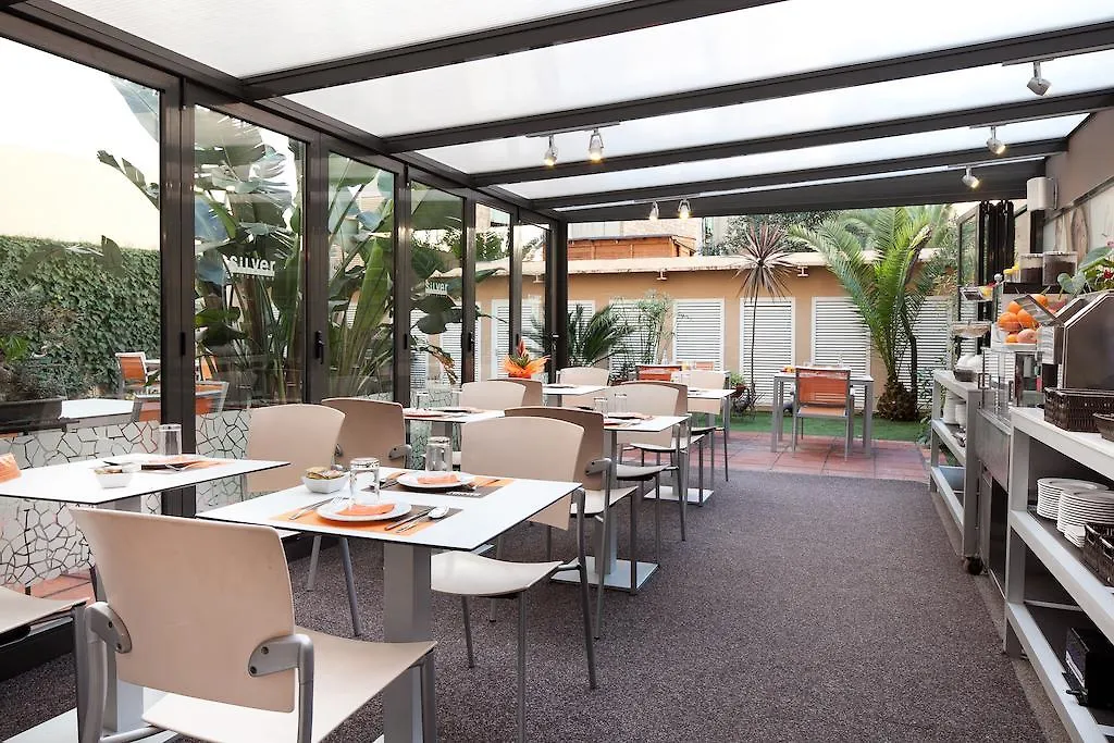 Aparthotel Silver Барселона Отель