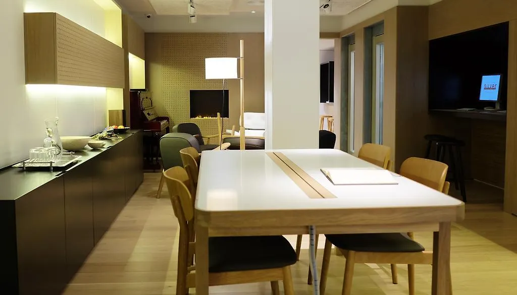 Aparthotel Silver Barcelona Spain