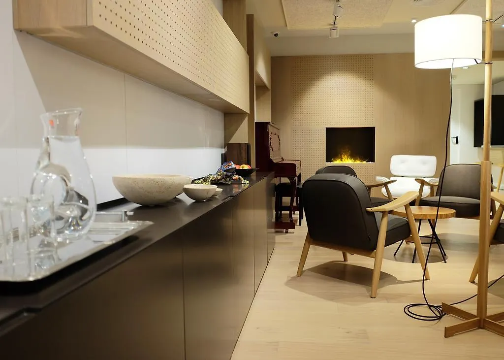Aparthotel Silver Барселона Отель