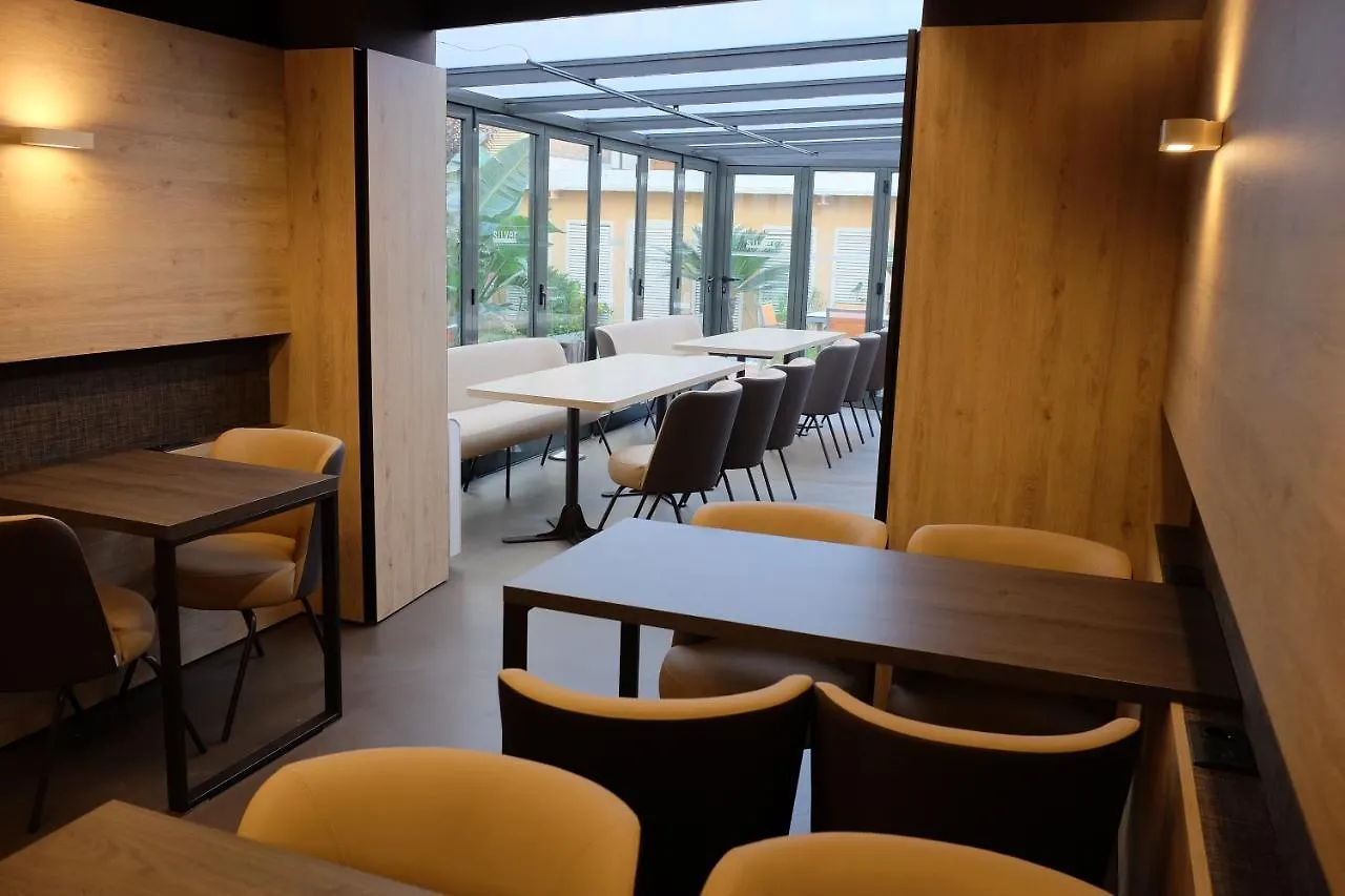 Aparthotel Silver Barcelona